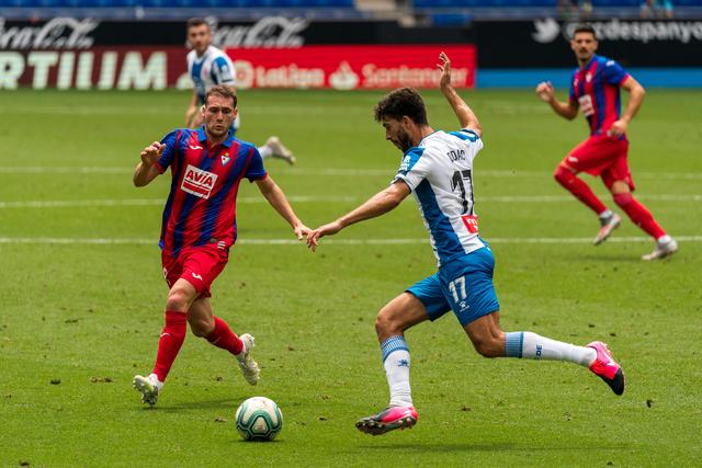 张帆21分北控胜江苏 胡明轩17分广东两连败